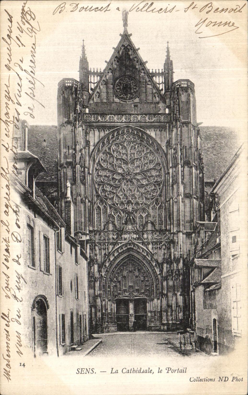 CPA Sens La Cathedrale le Portail