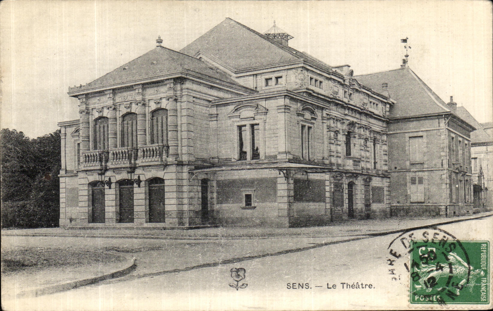 CPA Sens Le Theatre