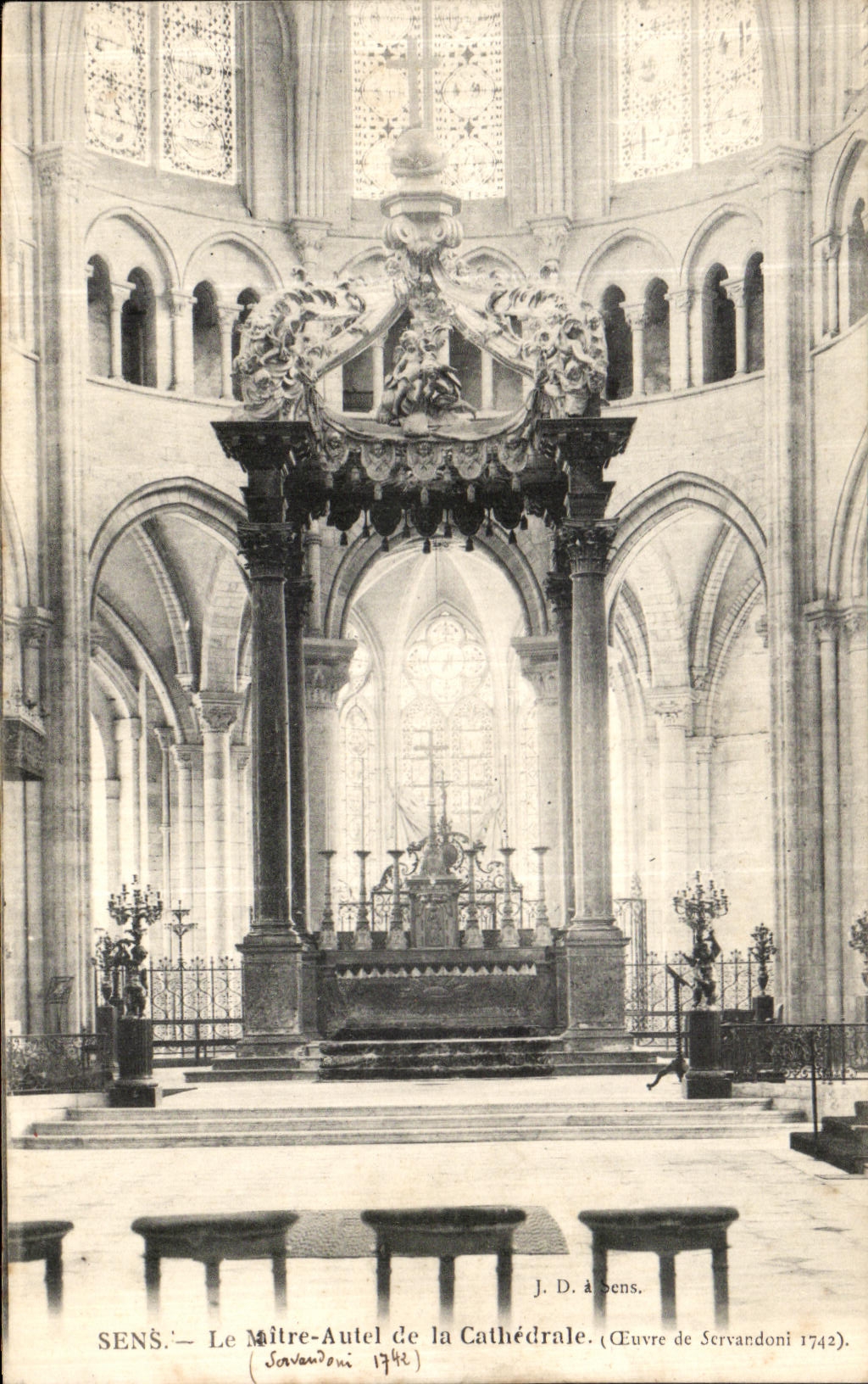 CPA Sens Le Mait Autel de la Cathedrale