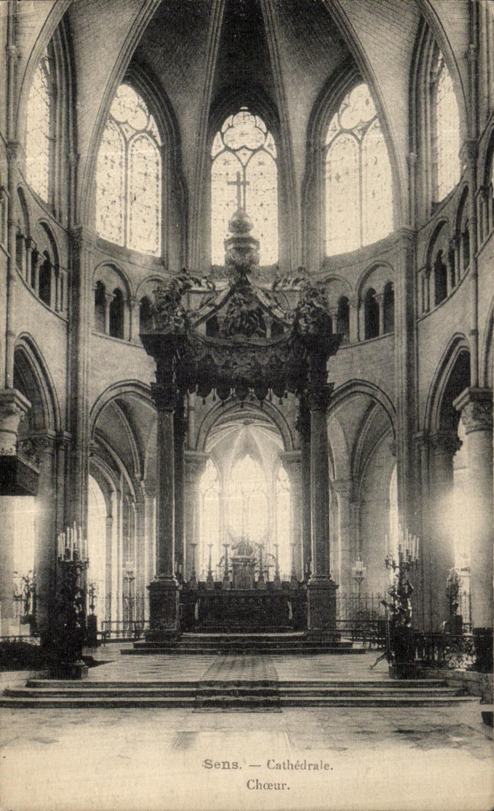 CPA Sens La cathedrale Choeur 