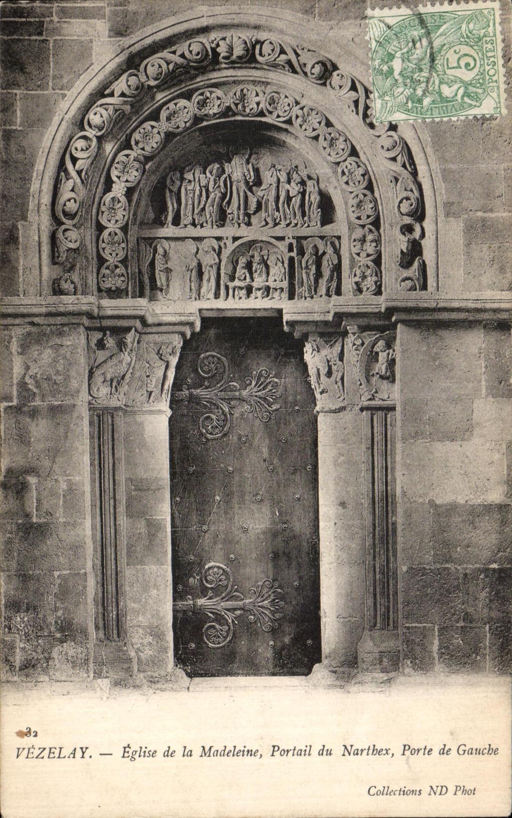 CPA Vezelay Eglise de la Madeleine Portail du Narthex Porte de gauche 