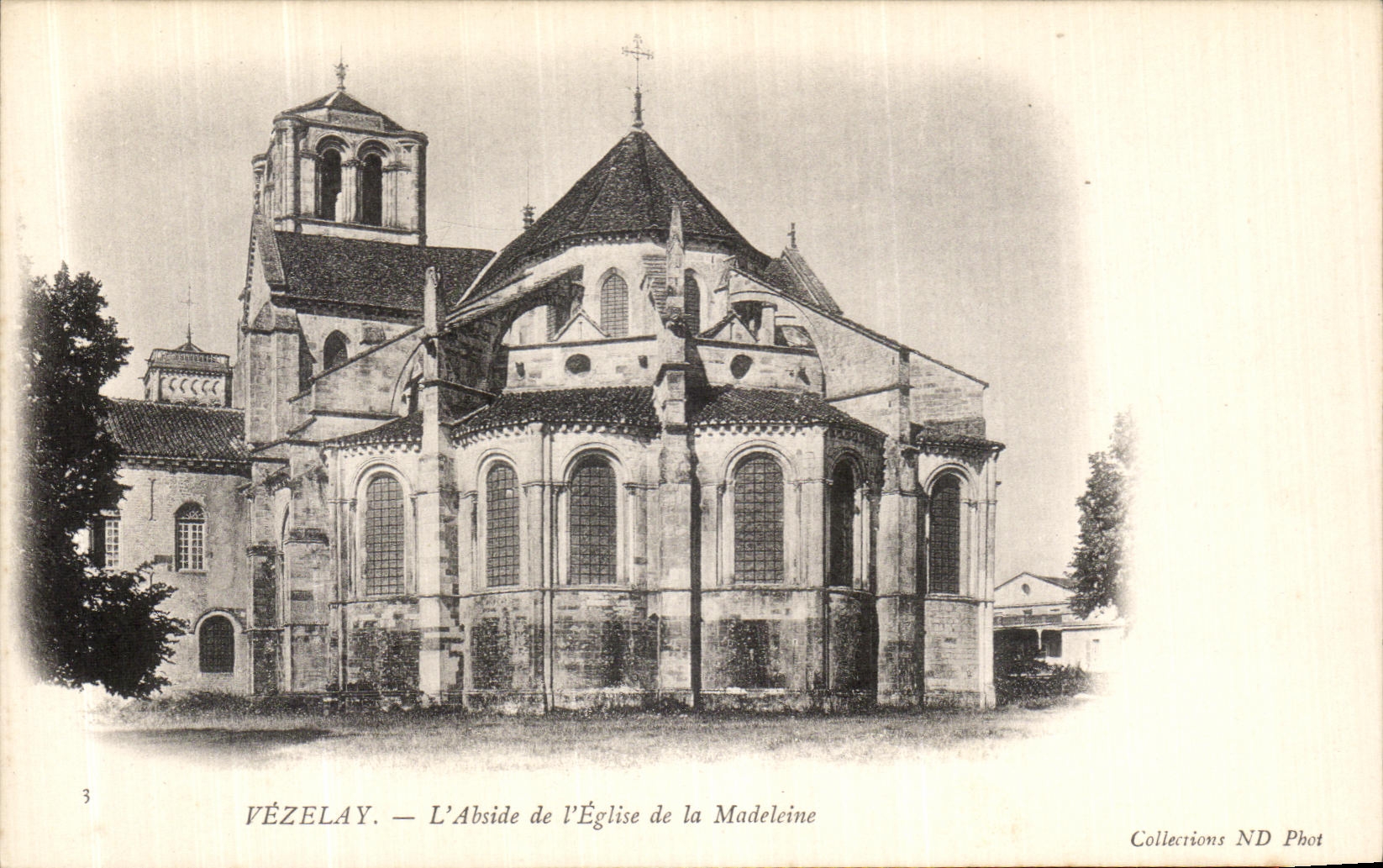 CPA Vezelay L Abside de L Eglise de la Madeleine