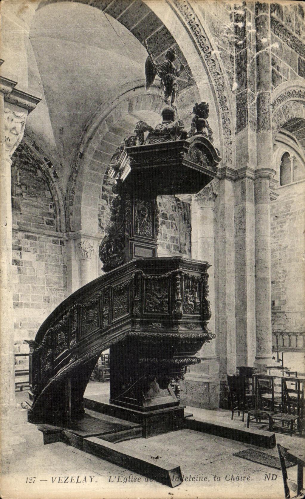 CPA Vezelay L eglise de la Madeleine La Chaire 