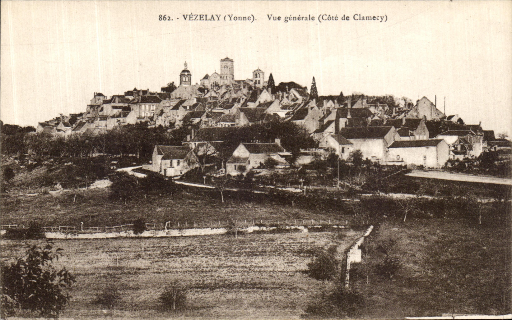 CPA Vezelay Vue Generale Cote de Clamecy