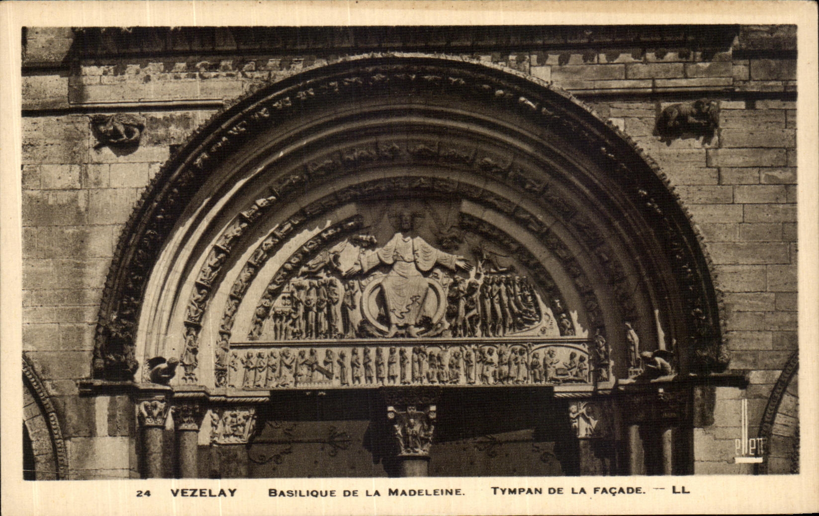 CPA Vezelay Basilique De La Madeleine Tympan de la Facade 