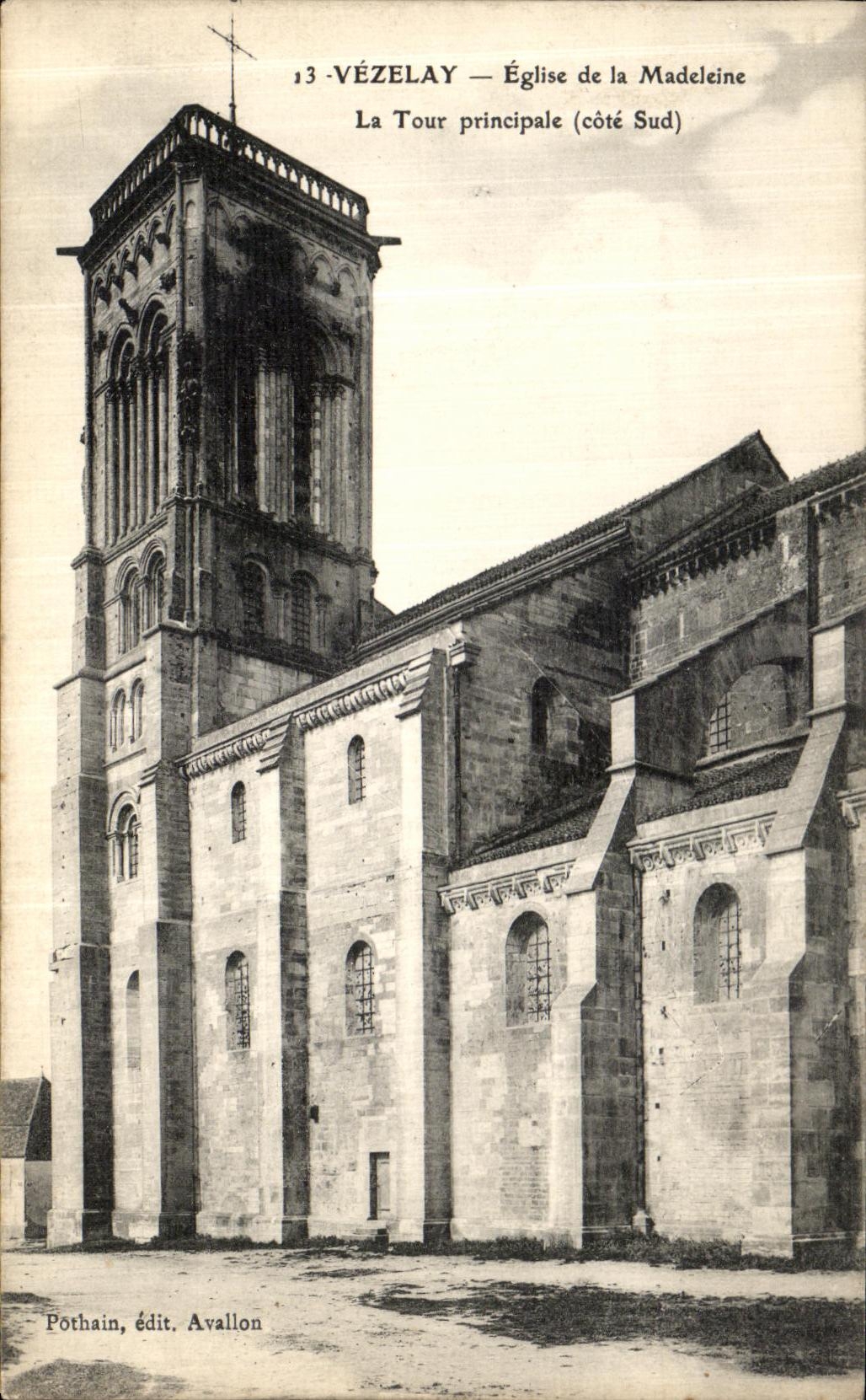 CPA Vezelay Eglise de la Madeleine La Tour Prinicipal