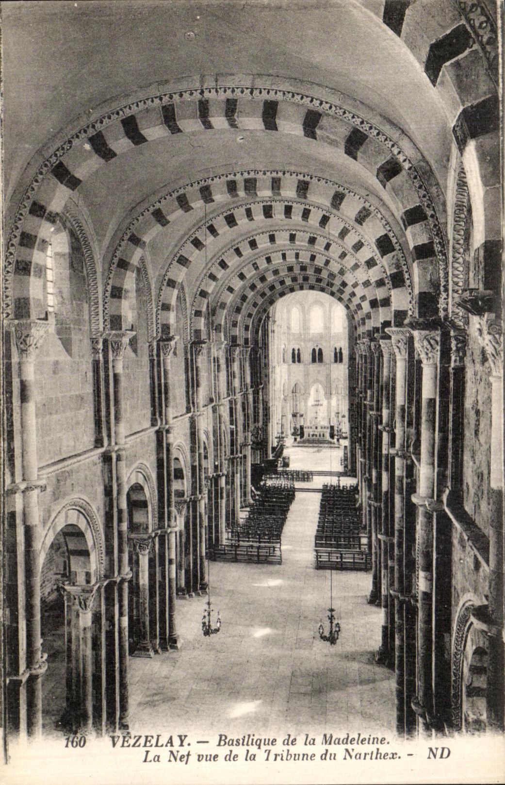 CPA Vezelay Basilique de la Madeleine la Nef Vue de la Tribune du Narthex 