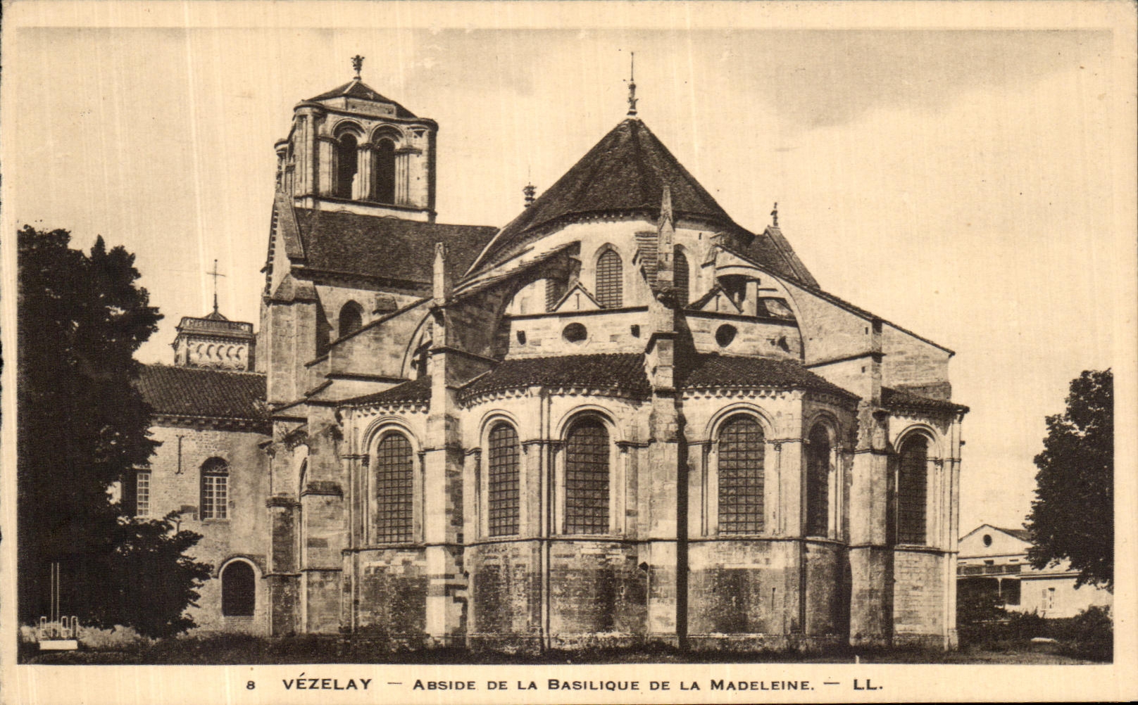 CPA Vezelay Abside de la Basilique de la Madeleine