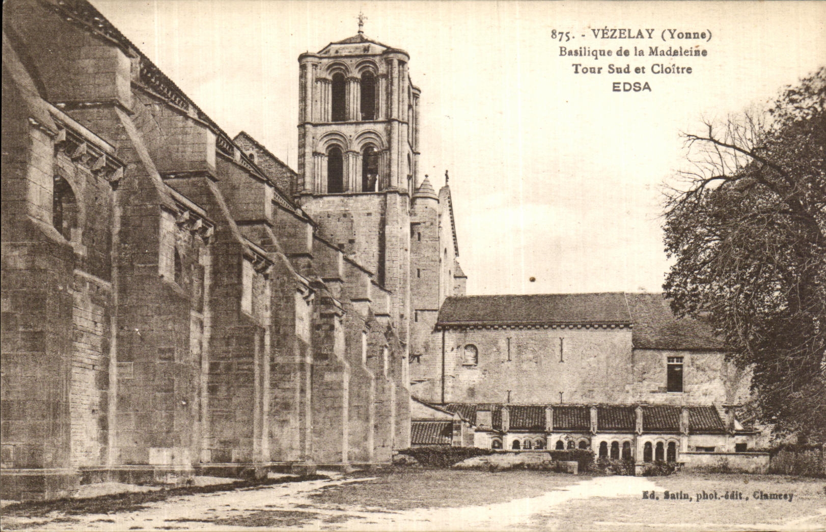 CPA Vezelay Basilique de la Madeleina Tour Sud et Cloitre Edsa