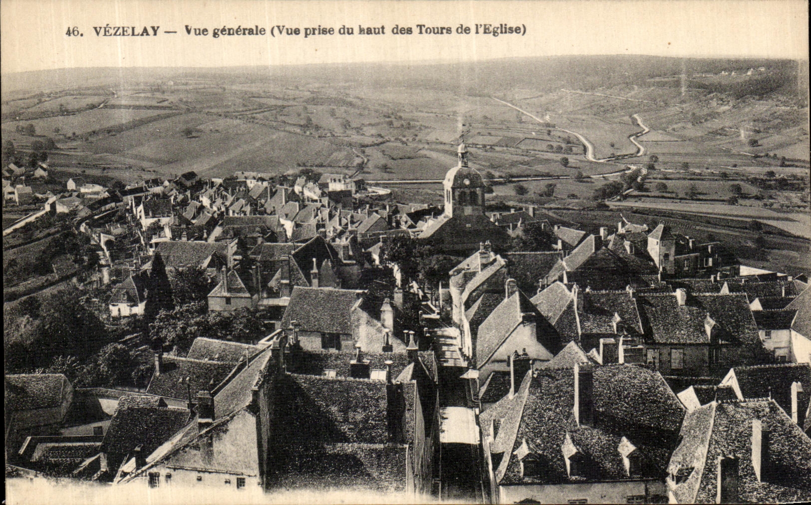 CPA Vezelay Vue Generale vue prise du haut des tours de l eglise