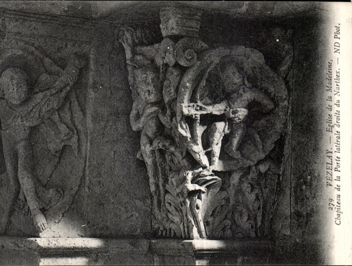 VINTAGE POSTCARD Vezelay Church of the Madeleine Chapieau of the right side Gate of Northex