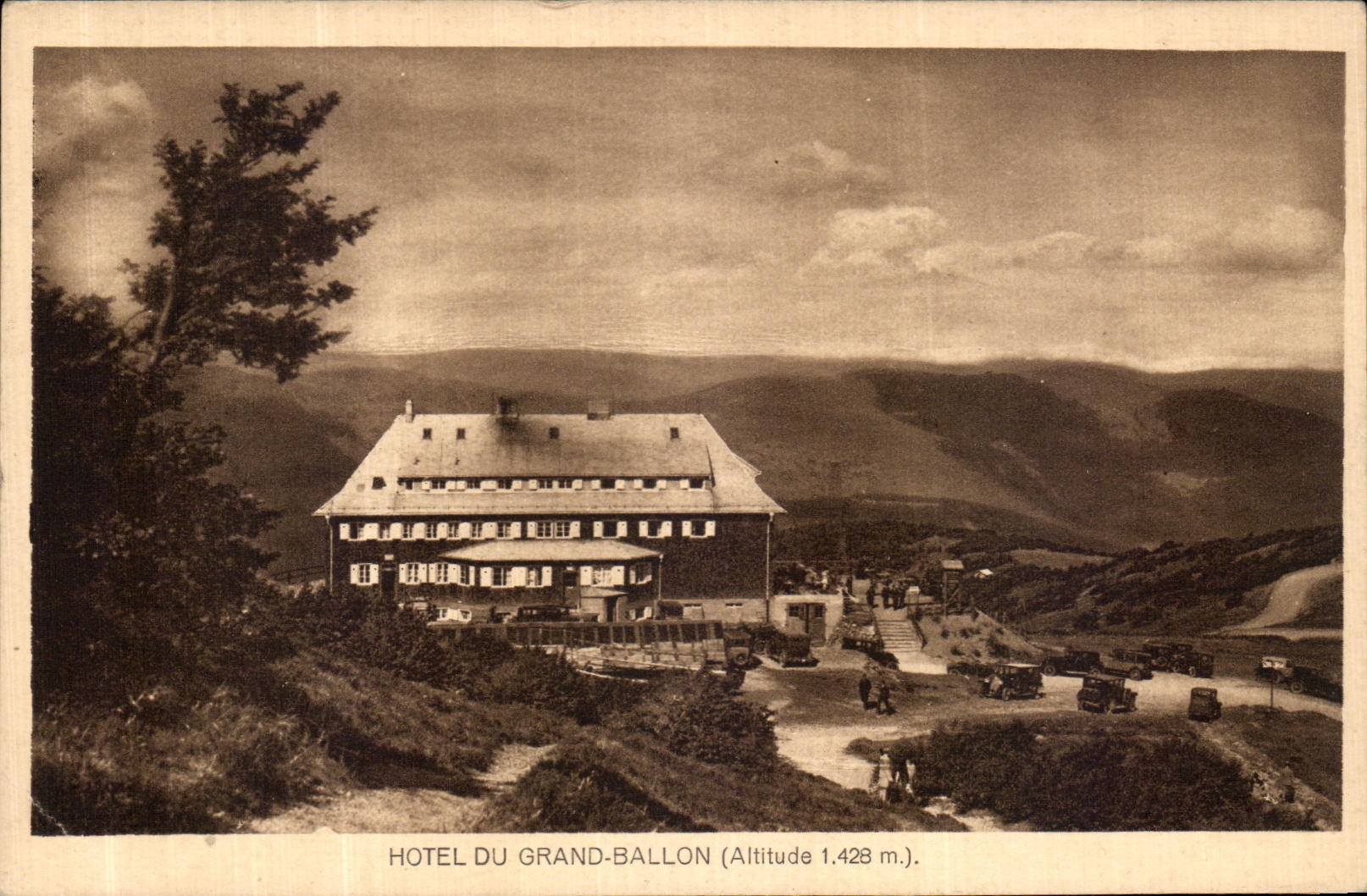 VINTAGE POSTCARD Hotel Of the large Balloon