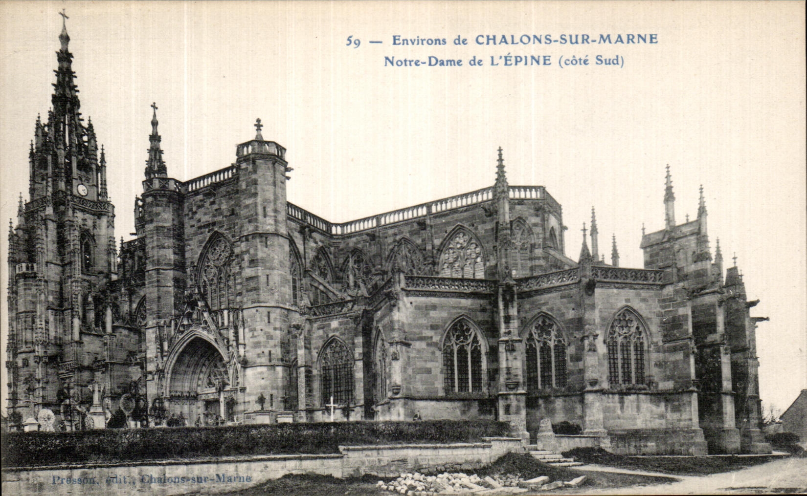 VINTAGE POSTCARD Notre Dame of L Spine Surroundings of Trawl nets on the Marne