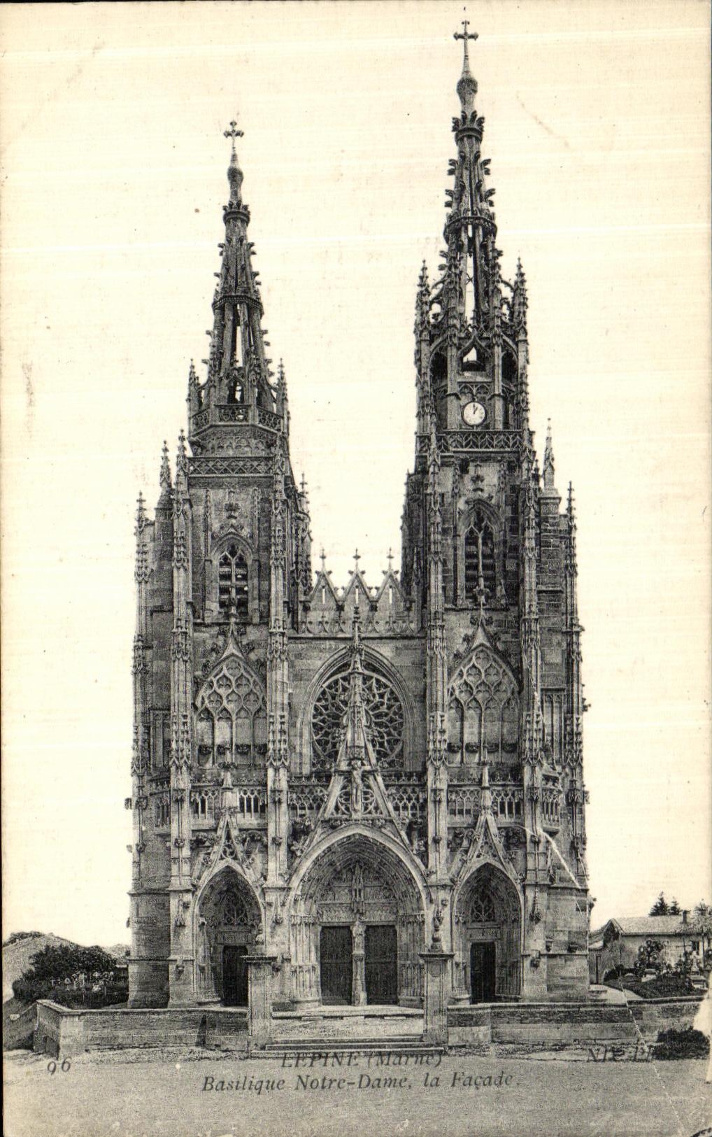 VINTAGE POSTCARD Lepine the Marne Notre Dame Basilica the frontage