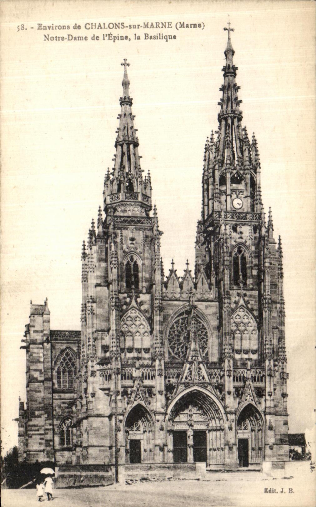 VINTAGE POSTCARD Envirnons de Chalons on the Notre Dame Marne of L Spine the Basilica