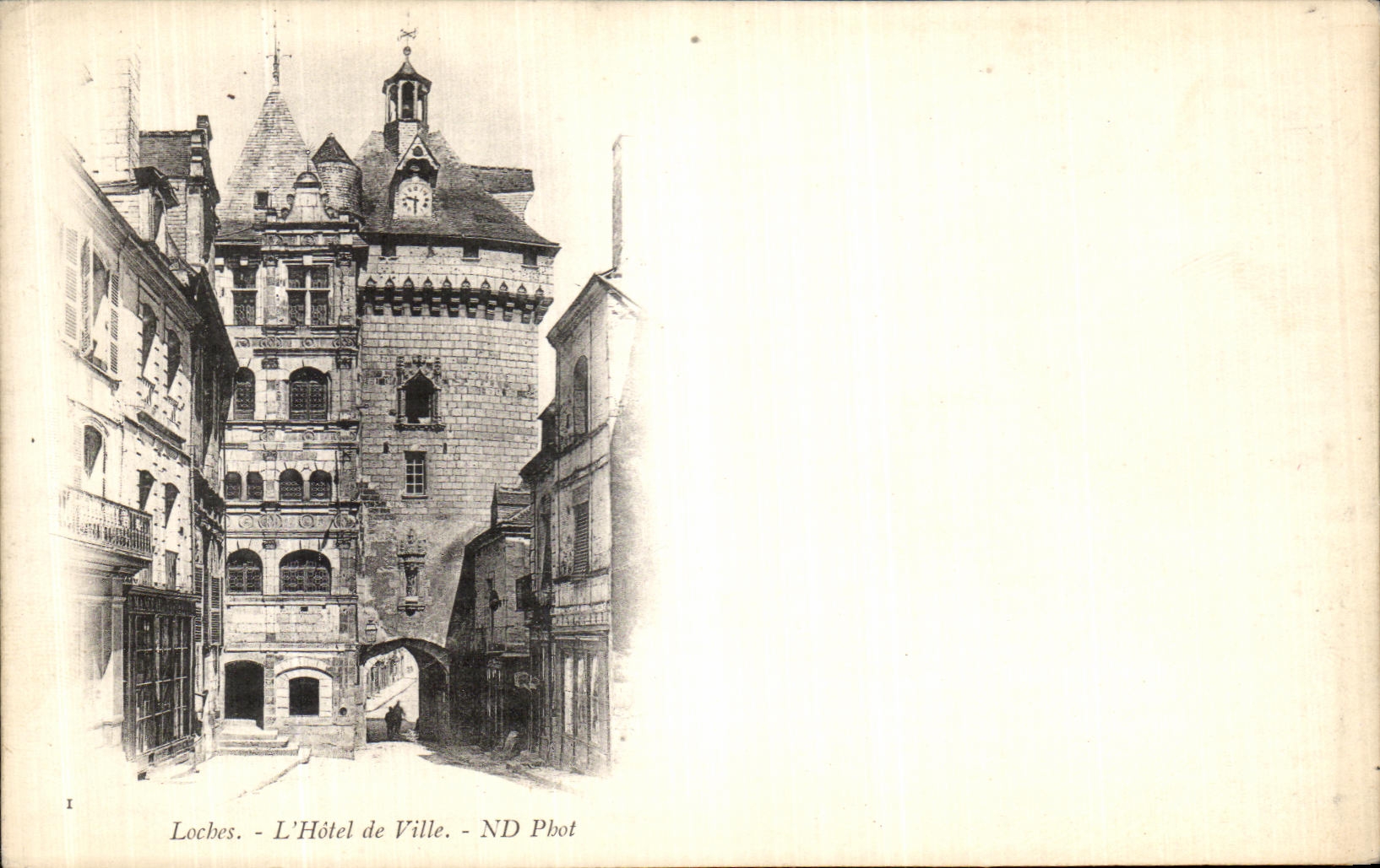 VINTAGE POSTCARD Loaches L Town hall