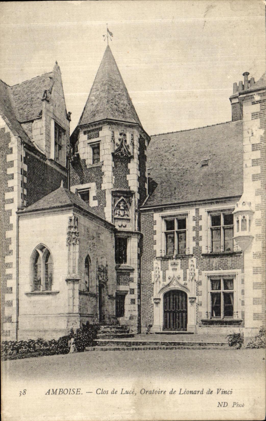 La POSTAL Amboise de la VENDIMIA se cerro de Luce oratorio de Leonard de Vinci