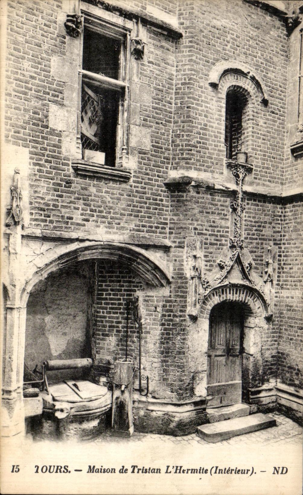 CPA Tours Maison de Tristan L hermite 