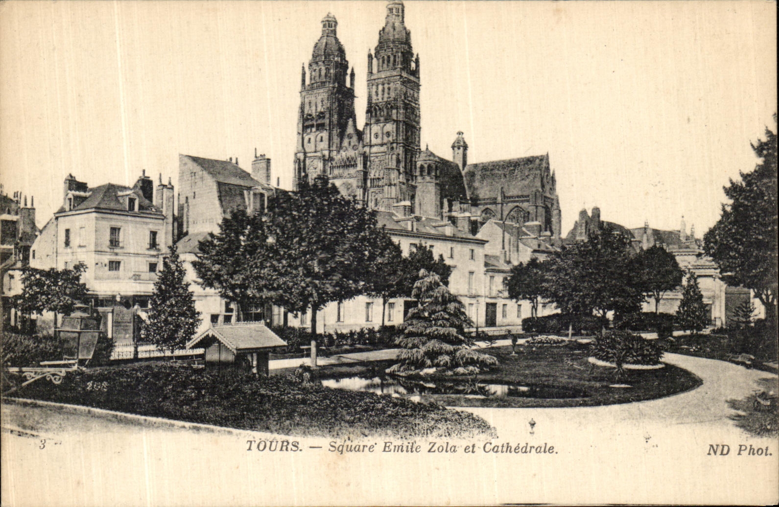 CPA Tours Square Emite Zola Et Cathedrale