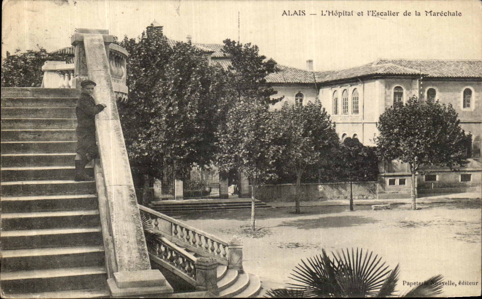 VINTAGE POSTCARD Went L Hospital and L Staircase of the Marshal s wife