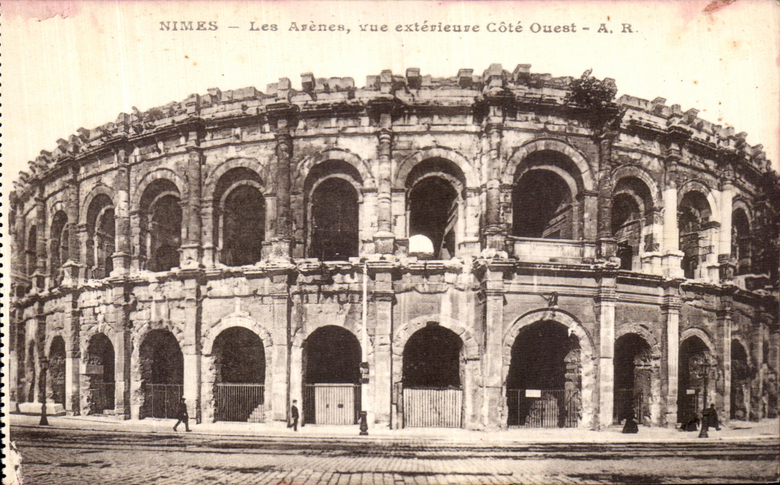 CPA Nimes Lea Arenes Vue Exterieure Cote Ouest