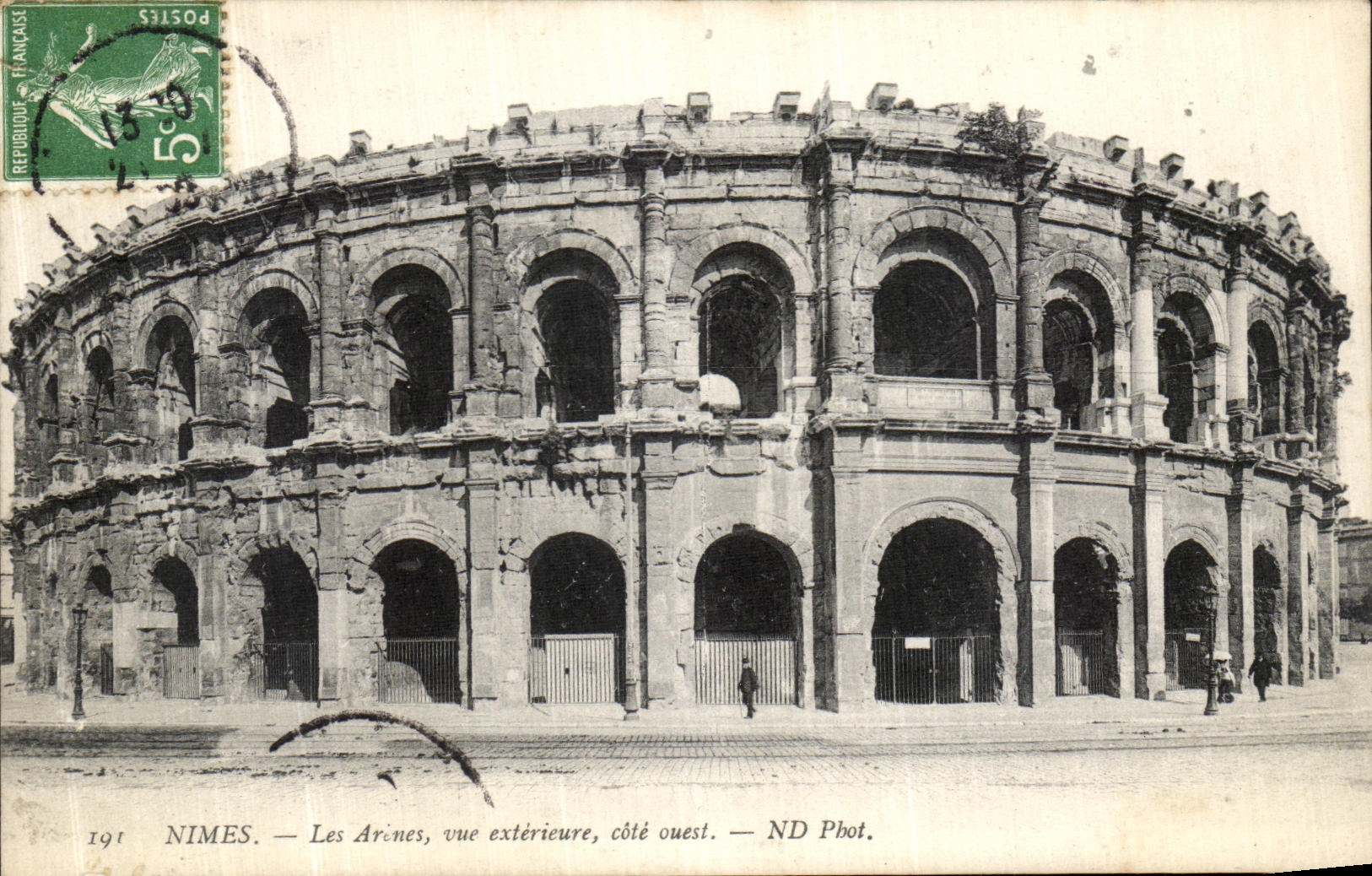 CPA Nimes Les Arines Vue Extericure cote ouest
