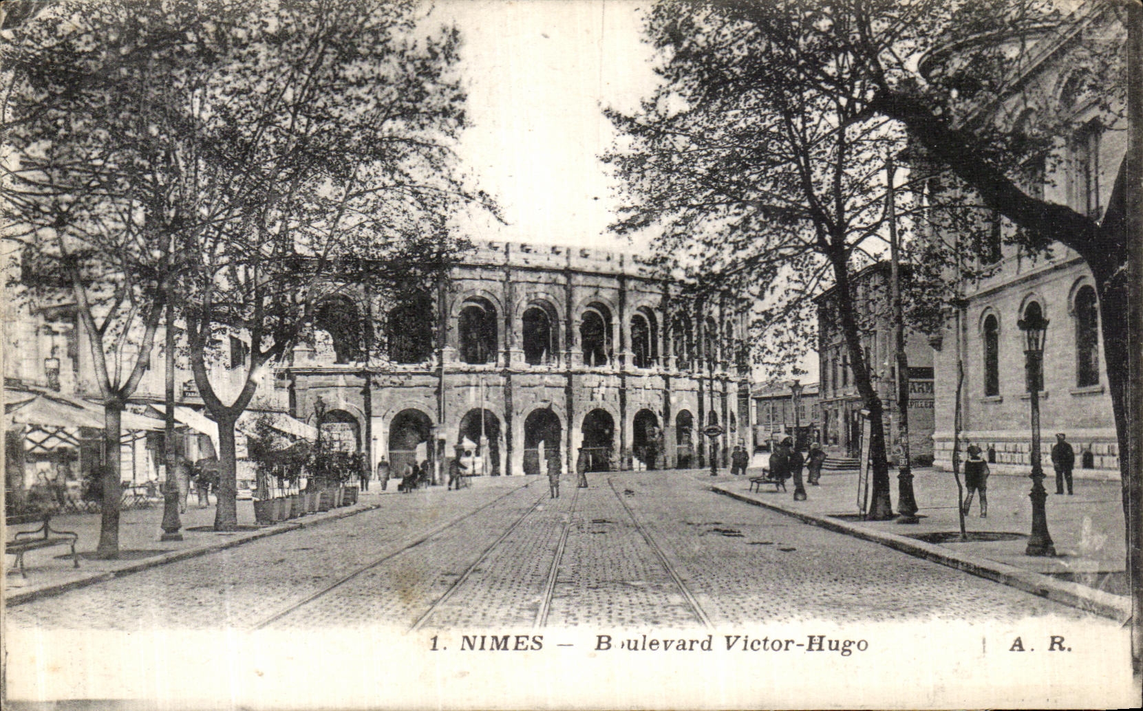 CPA Nimes B ulevard Victor Hugo