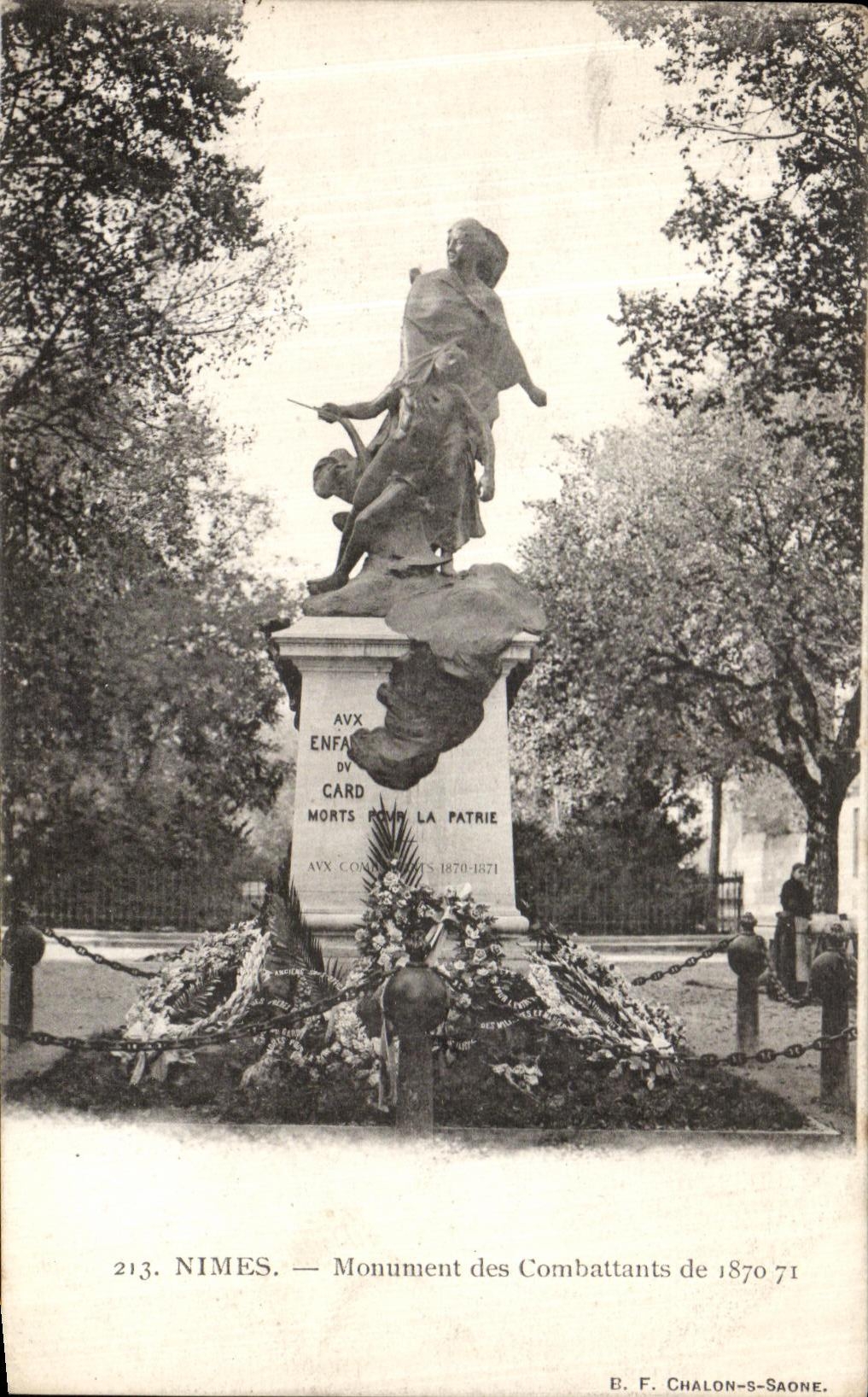 CPA Nimes Monument des Combattants de 1870 1871 Militaria