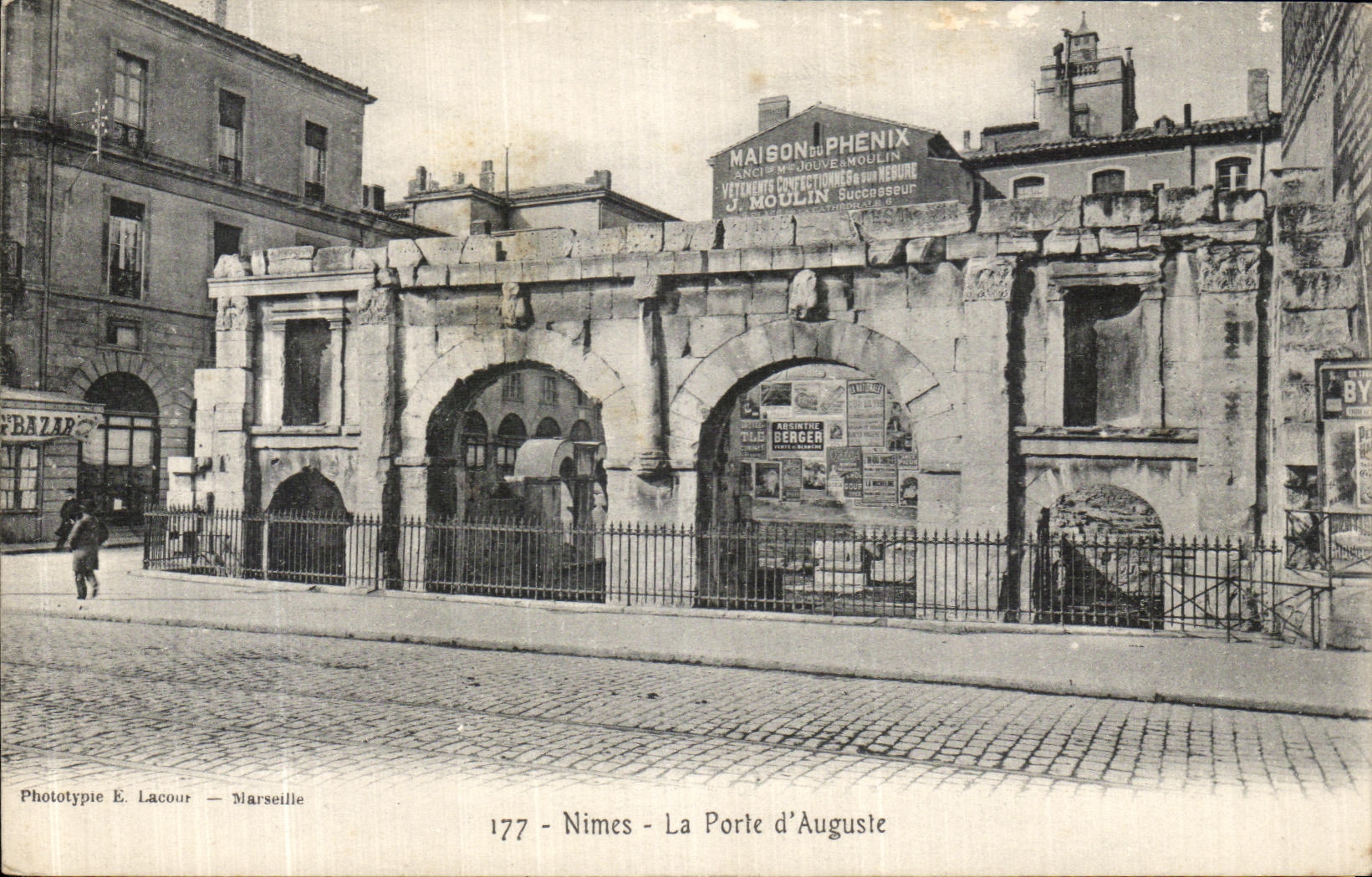 CPA Nimes La Porte D Auguste 