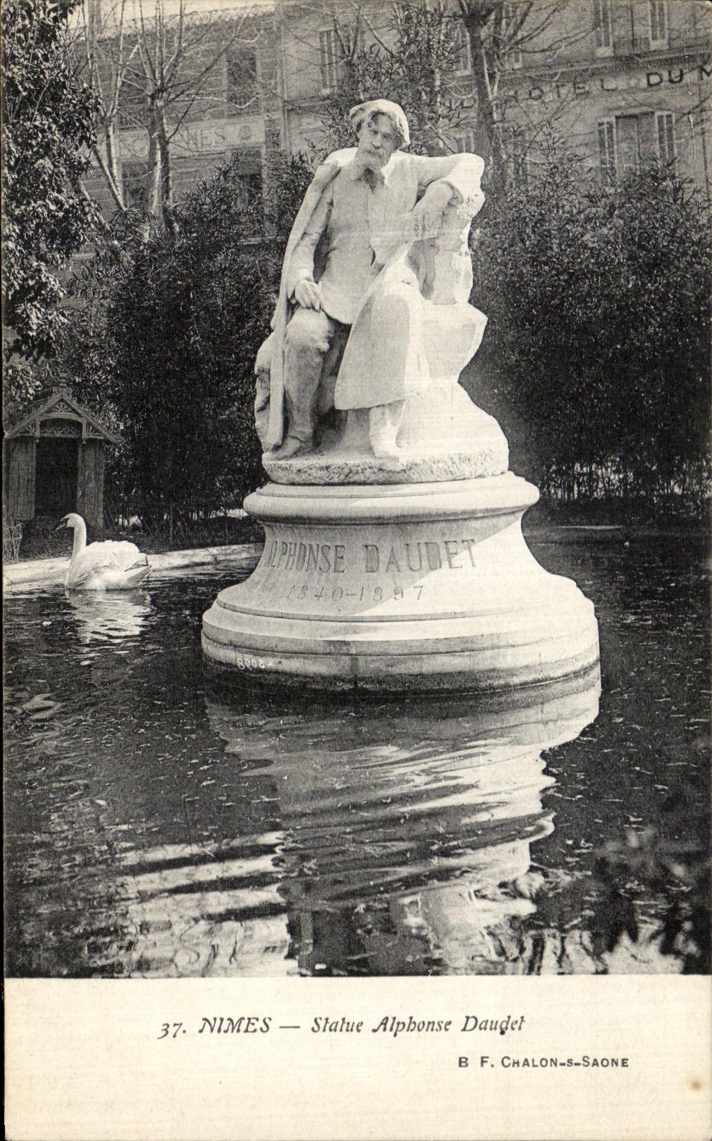 CPA Nimes Statue Alphonse Daudet Cygne