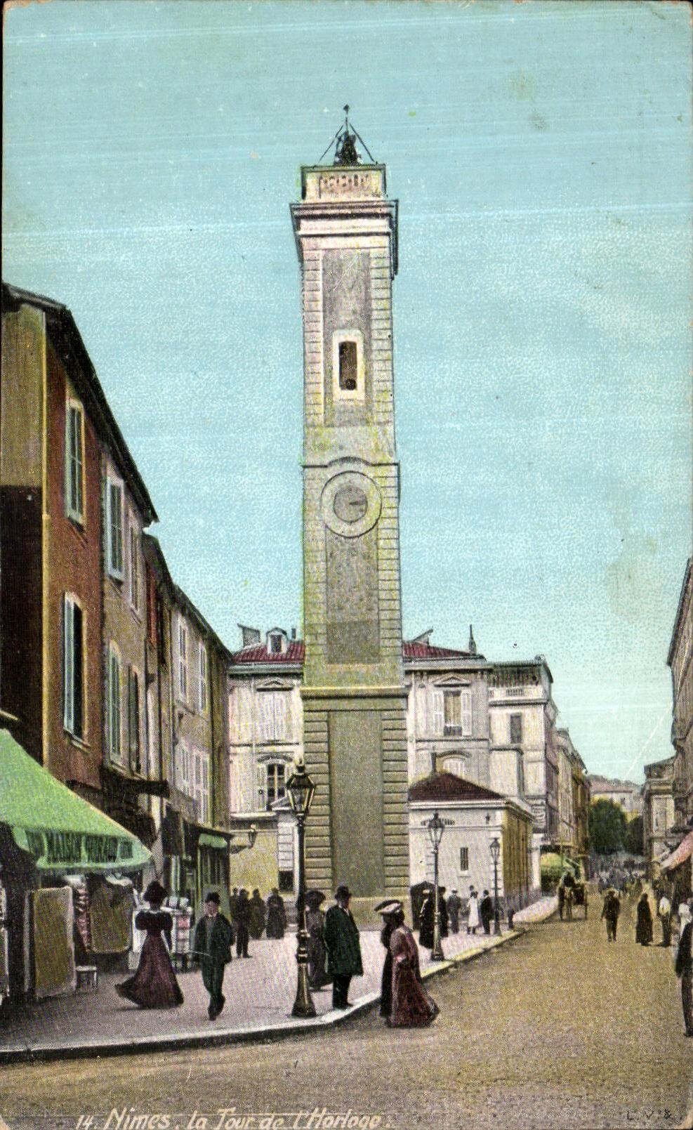 CPA Nimes La Tour de l Horloge