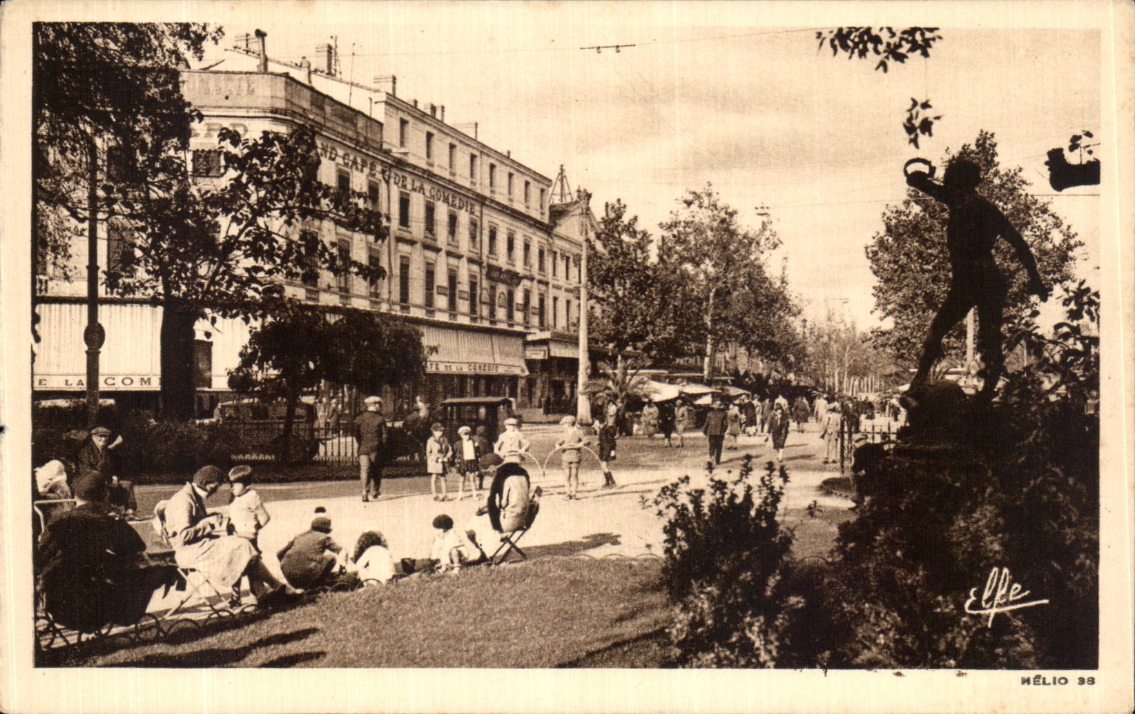 CPA Toulouse Square Wilson Et entree Des allees Jean Jaures