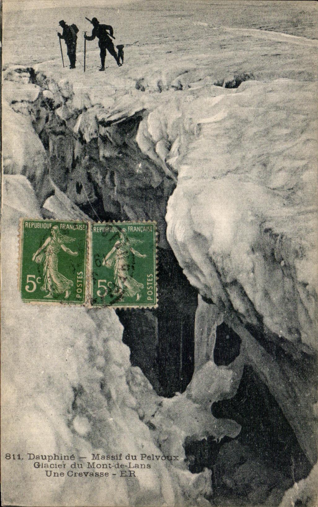CPA Dauphine Massif du Pelvoux Giacier du Mont Lans Une Crevasse Alpinisme