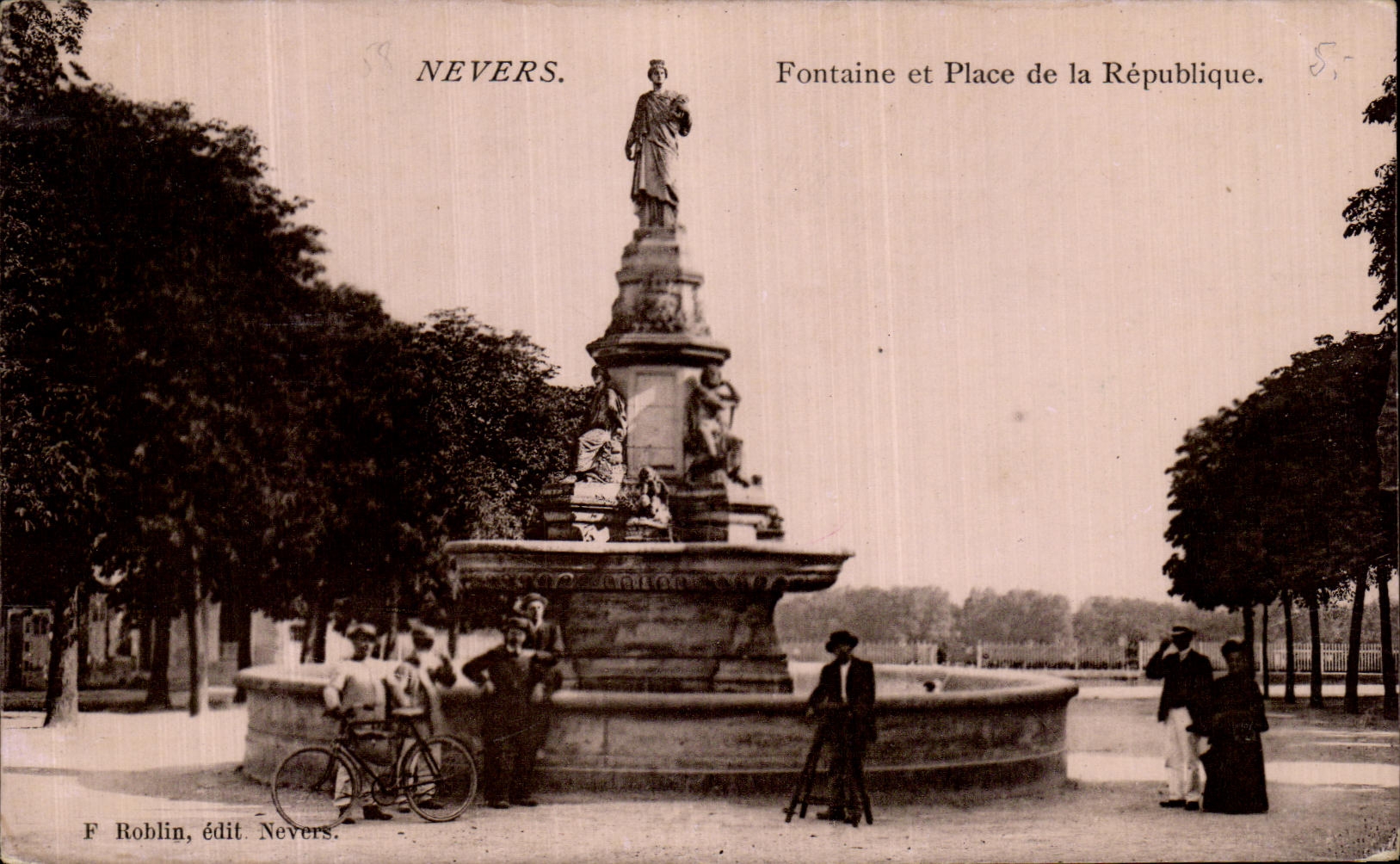 Fuente de Nevers de la POSTAL de la VENDIMIA y lugar de la república