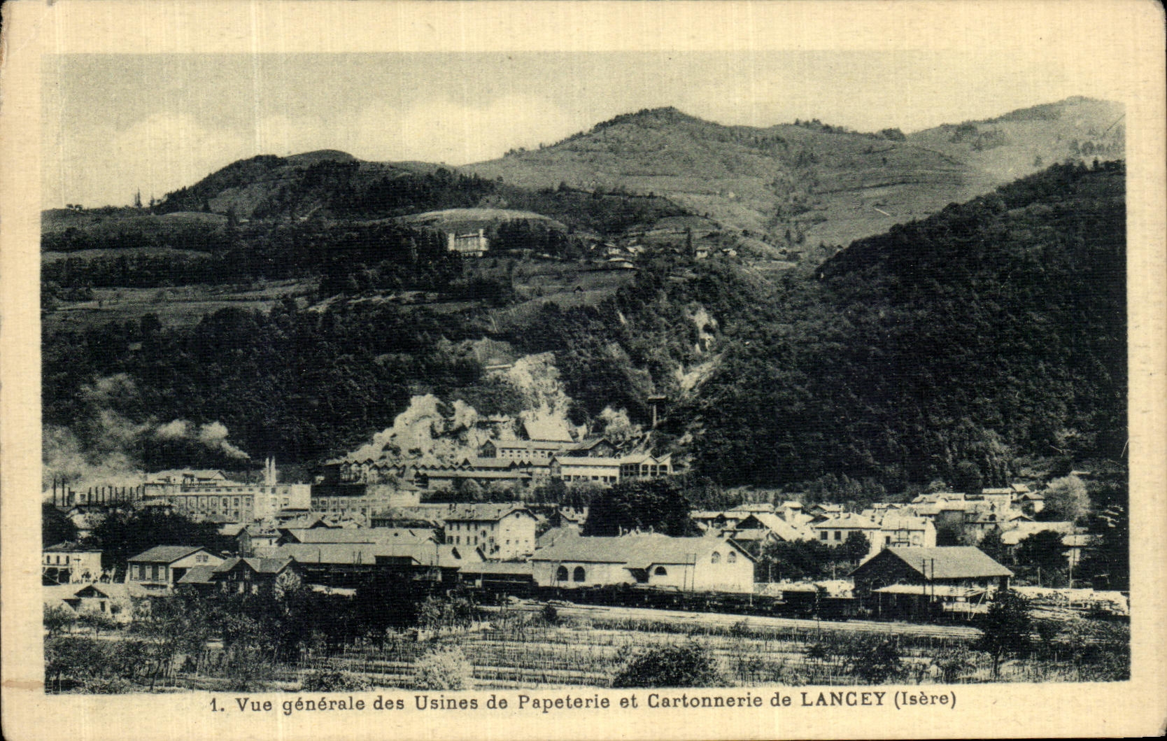 CPA Vue generale des usines de papeterie et cartonnerie de Lancey