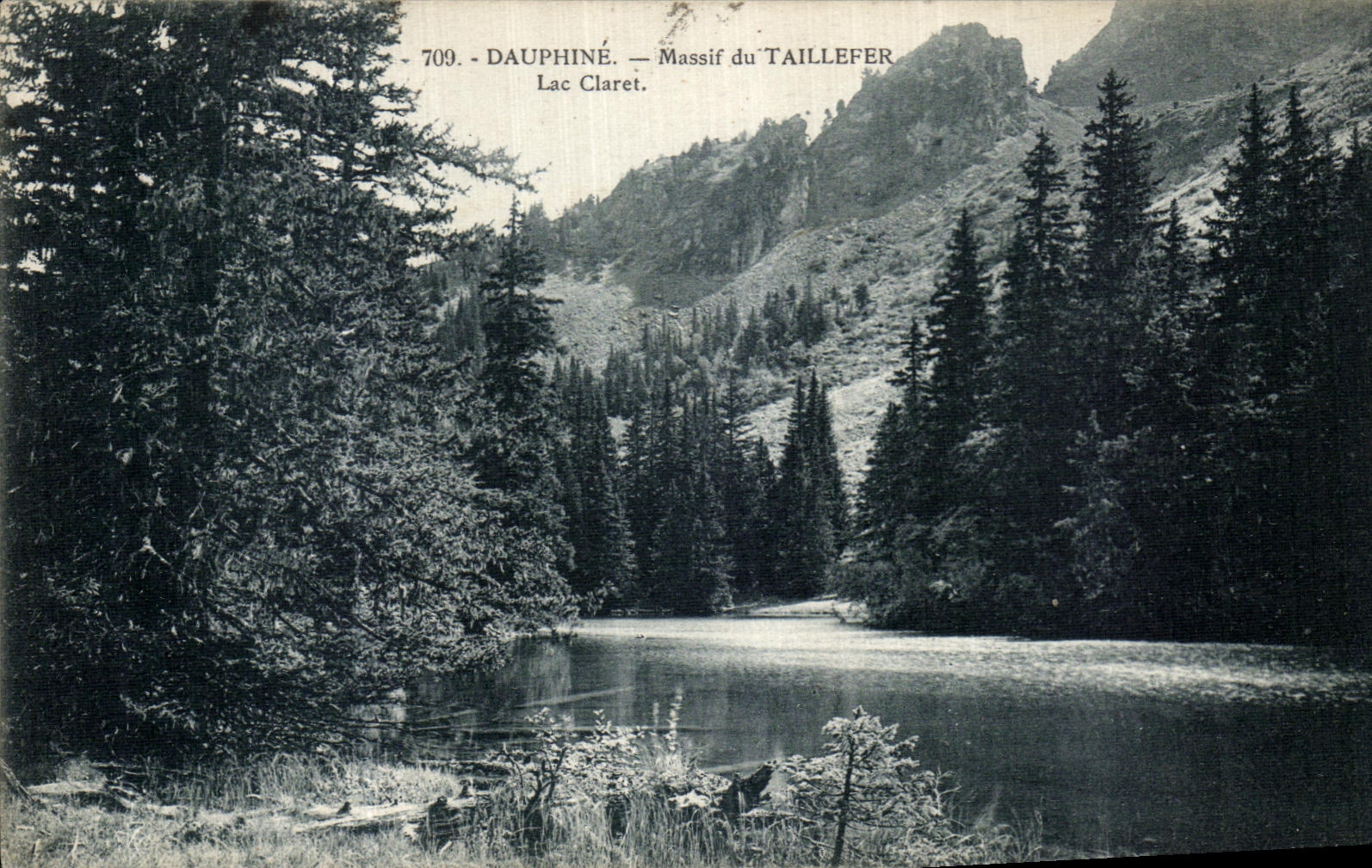 CPA Dauphine Massif du Taillefer Lac Claret