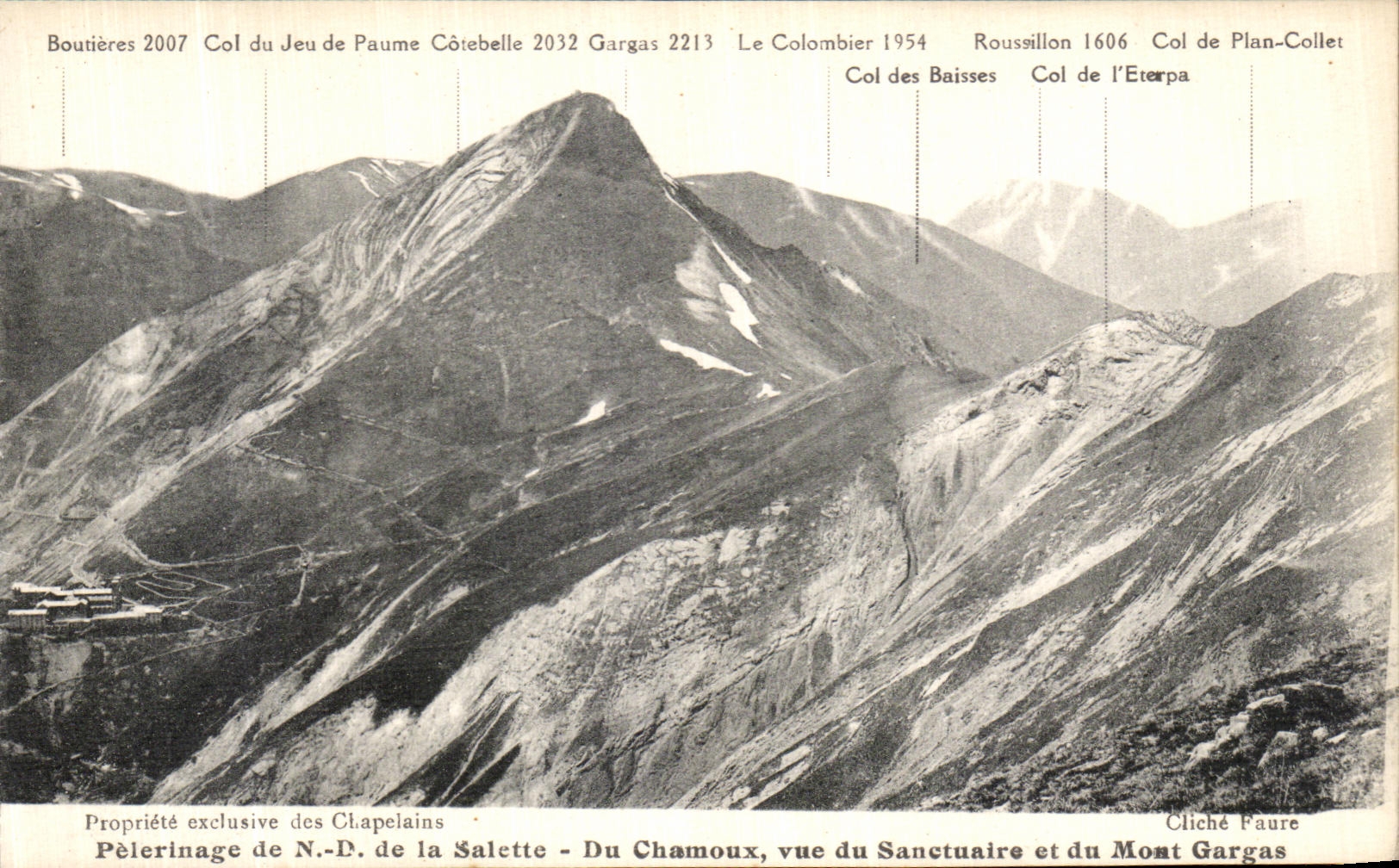 CPA Pelerinage de ND de la SAlette Du Chamoux vue du sanctuaire et du Mont Gargas