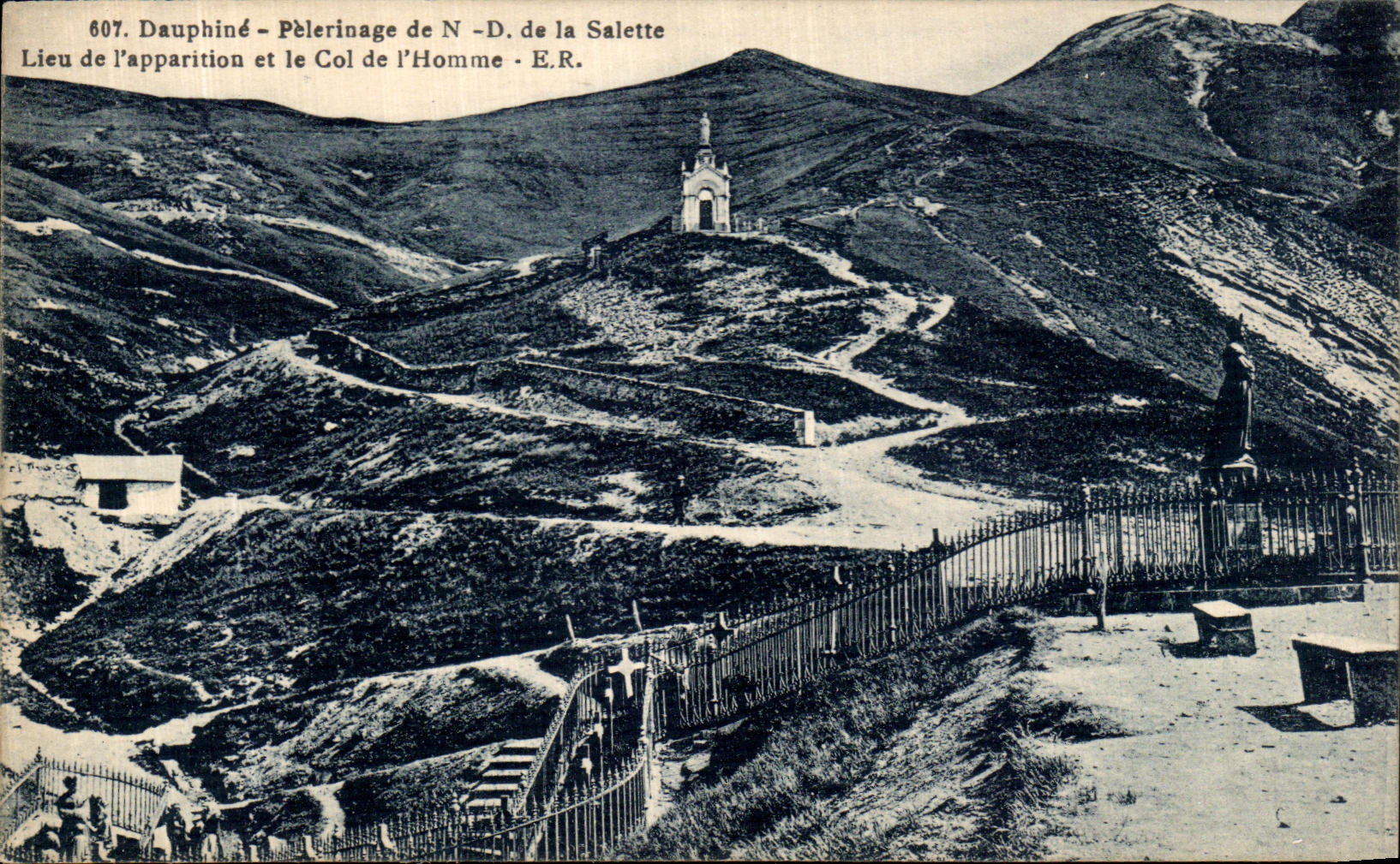 CPA Pelerinage de Notre Dame de la Salette Lieu de l apparition et le Col de L Homme