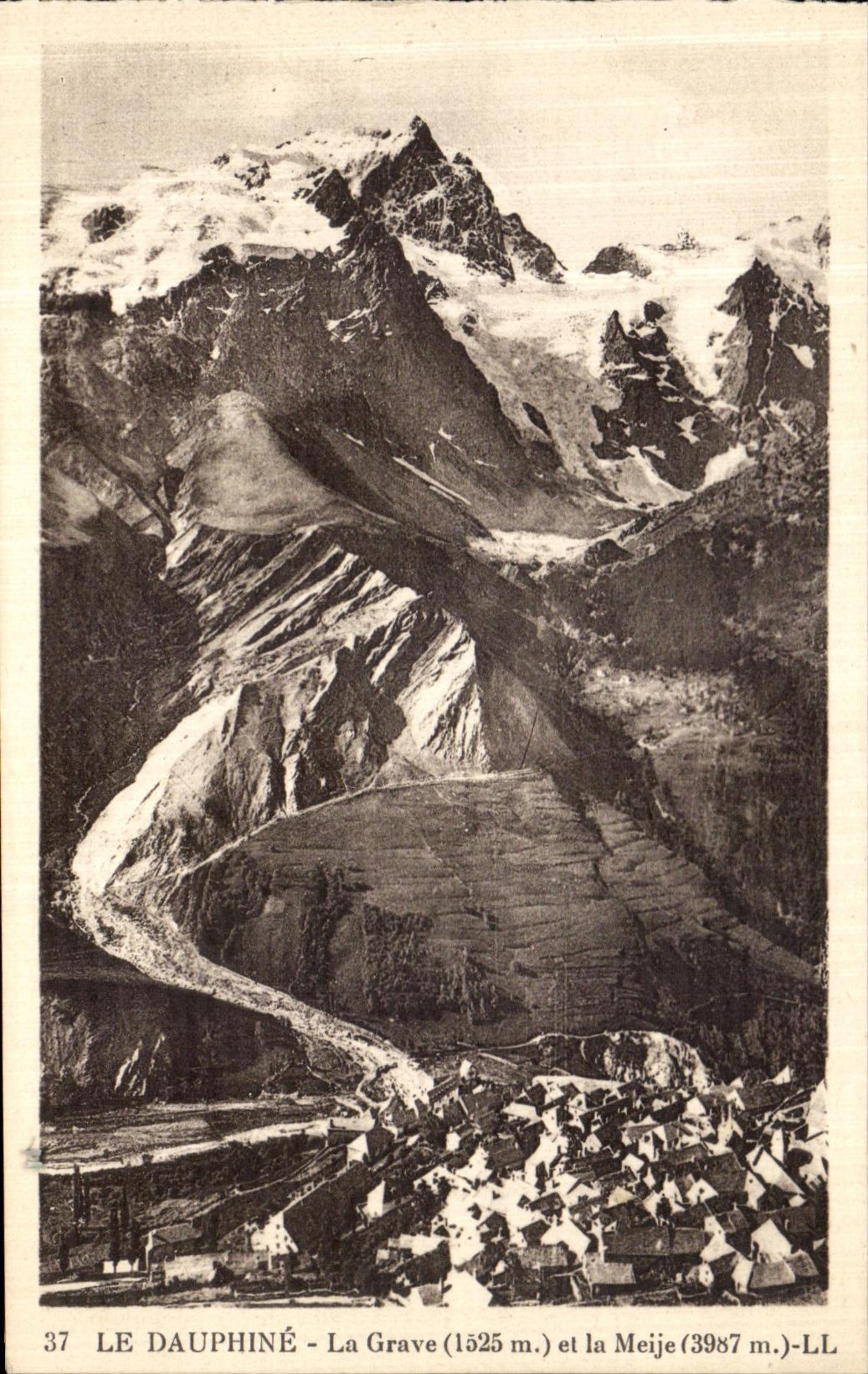 CPA Le Dauphine La Grave et la Meije