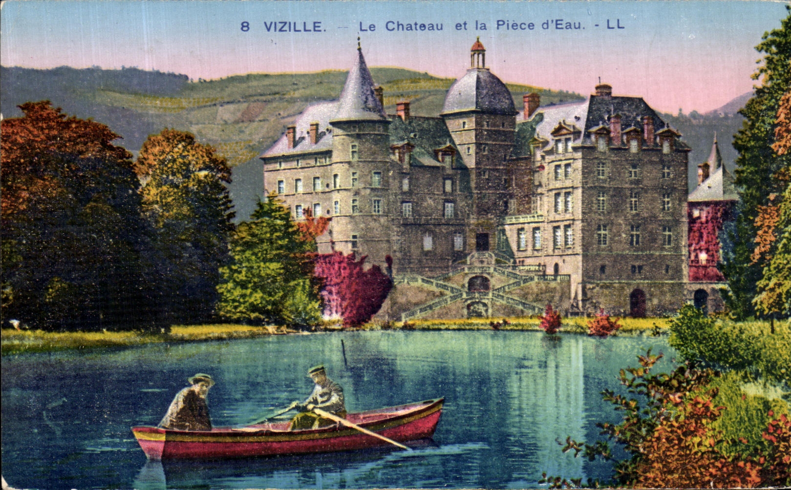 VINTAGE POSTCARD Vizille the Castle and the Part D Water