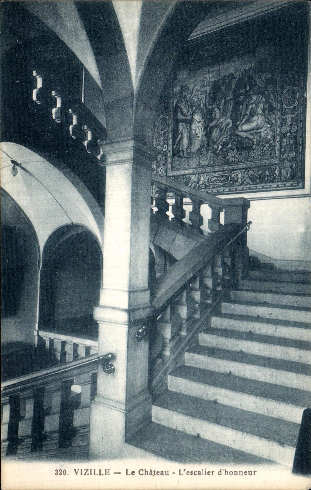 VINTAGE POSTCARD Vizille the Castle L Staircase D honor