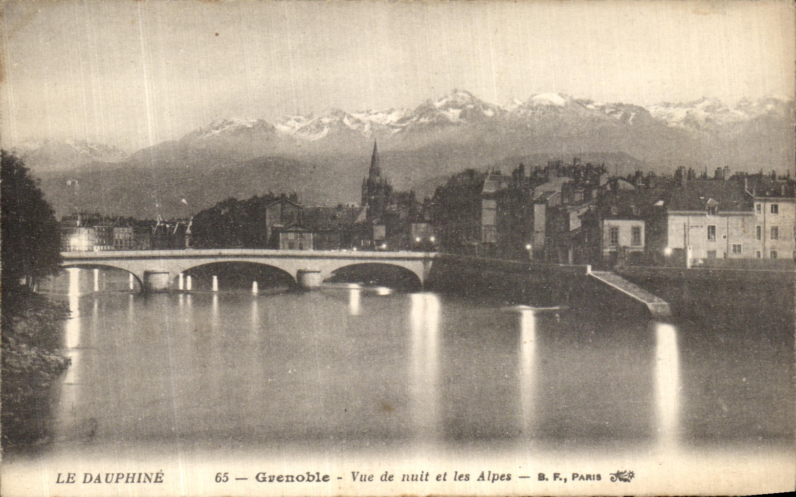 VINTAGE POSTCARD Dauphine Grenoble Seen of night and the Alps