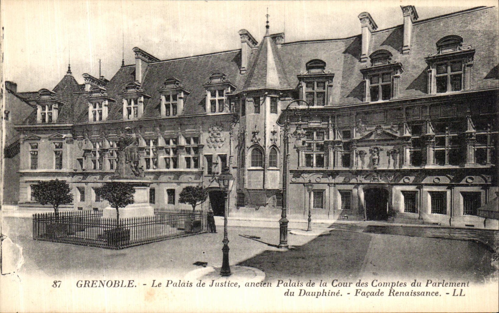 VINTAGE POSTCARD Grenoble Law courts old Palate of the Court of Auditors of the Parliament of the Dauphine Frontage Renaissance