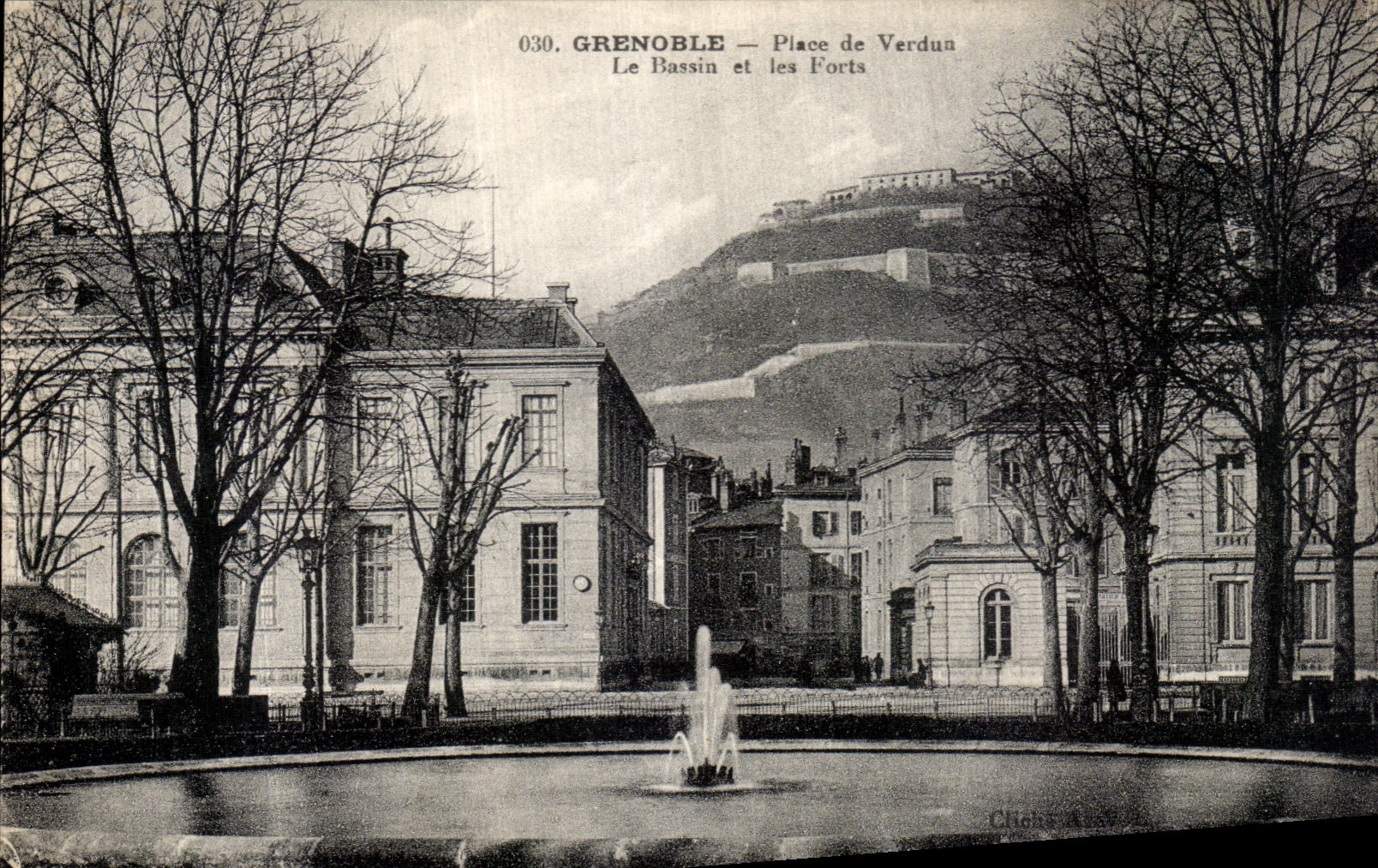 VINTAGE POSTCARD Grenoble Places of Verdun the Basin and the Forts