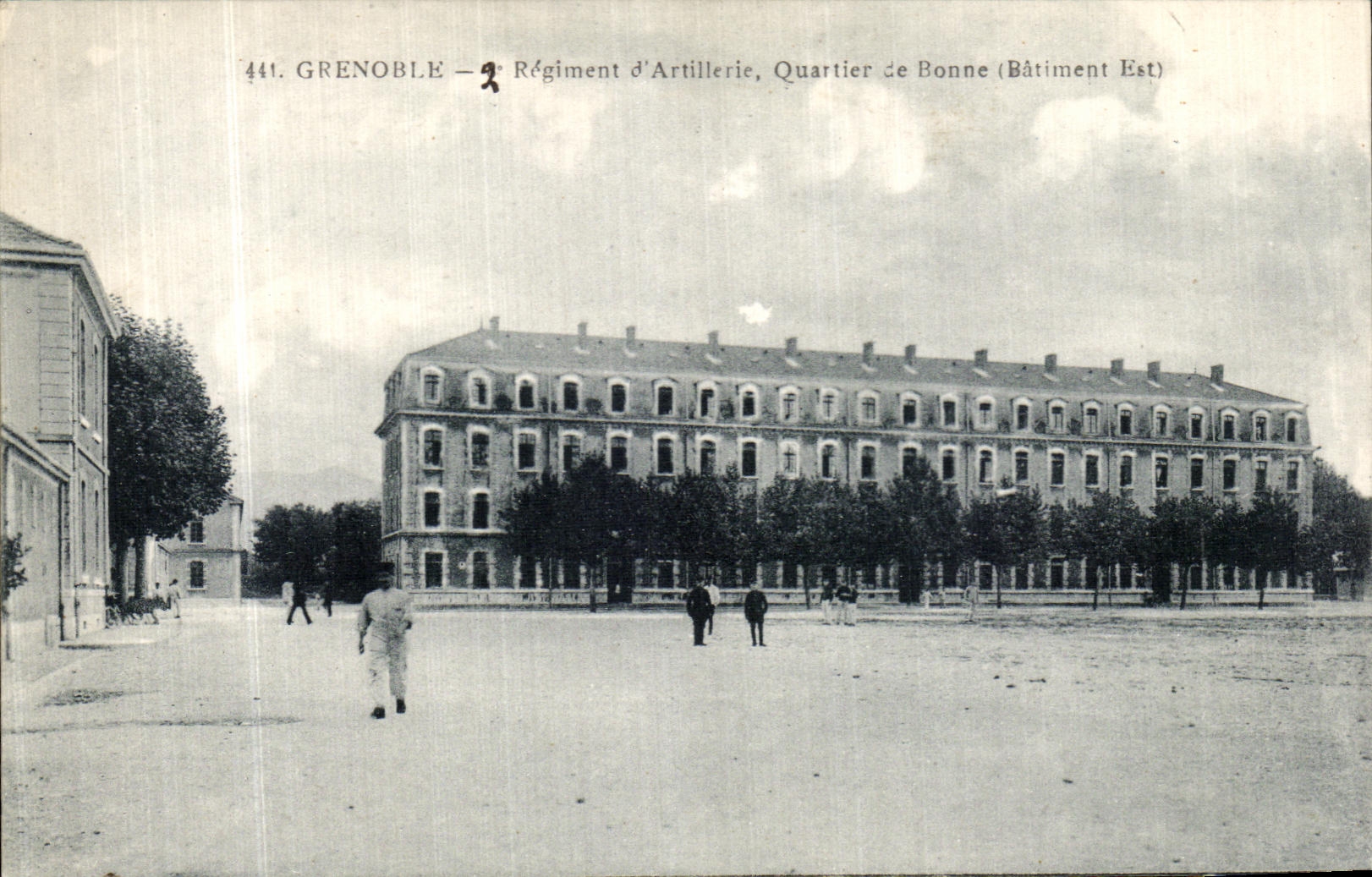 VINTAGE POSTCARD Grenoble Regiment D Artillerie District of Good Building Is Militaria