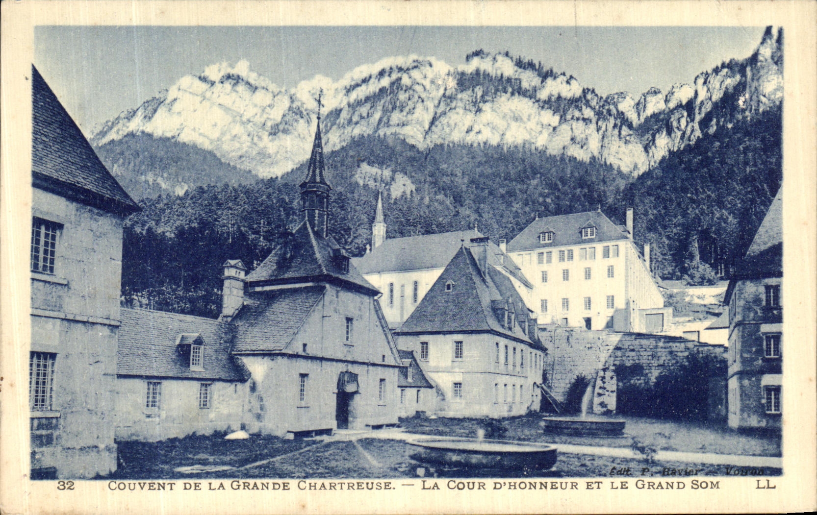 CPA Couvent de la Grande Chartreuse La Cour D Honneur Et Le Grand Som
