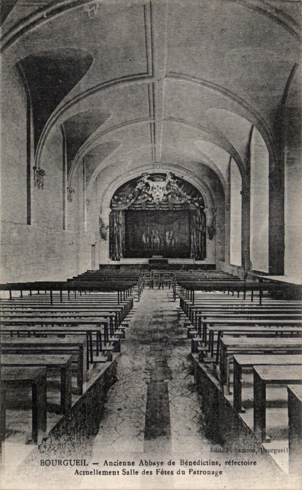 CPA Bourgueil Ancien Cellier de L Abbaye De Benedictins Refectoire Actuellement Salle des Fetes du Patronage