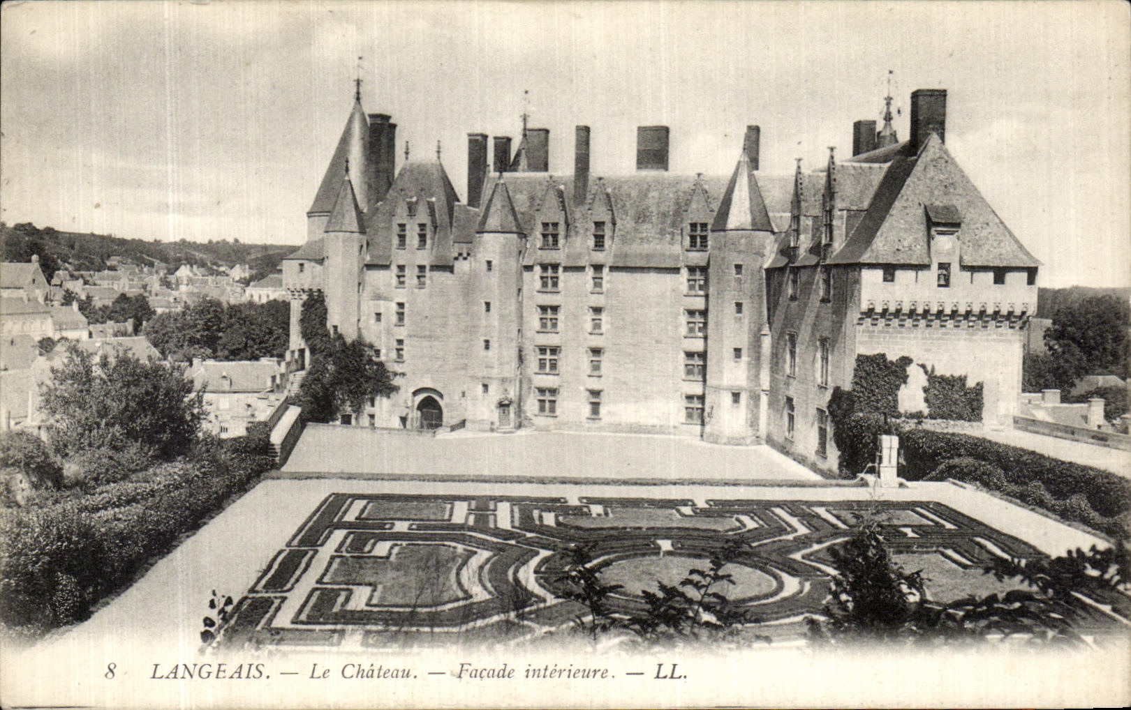 CPA Langeais Le Chateau Facade Interieure