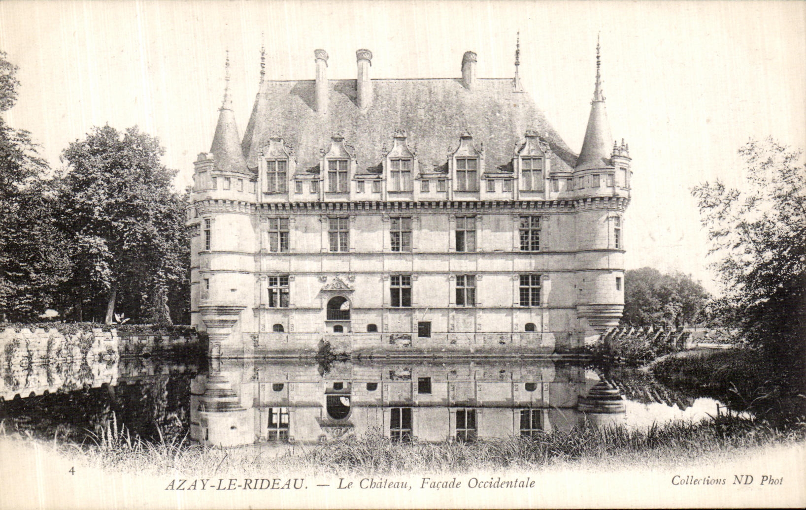 POSTAL Azay de la VENDIMIA la cortina el ataque frontal occidental del castillo