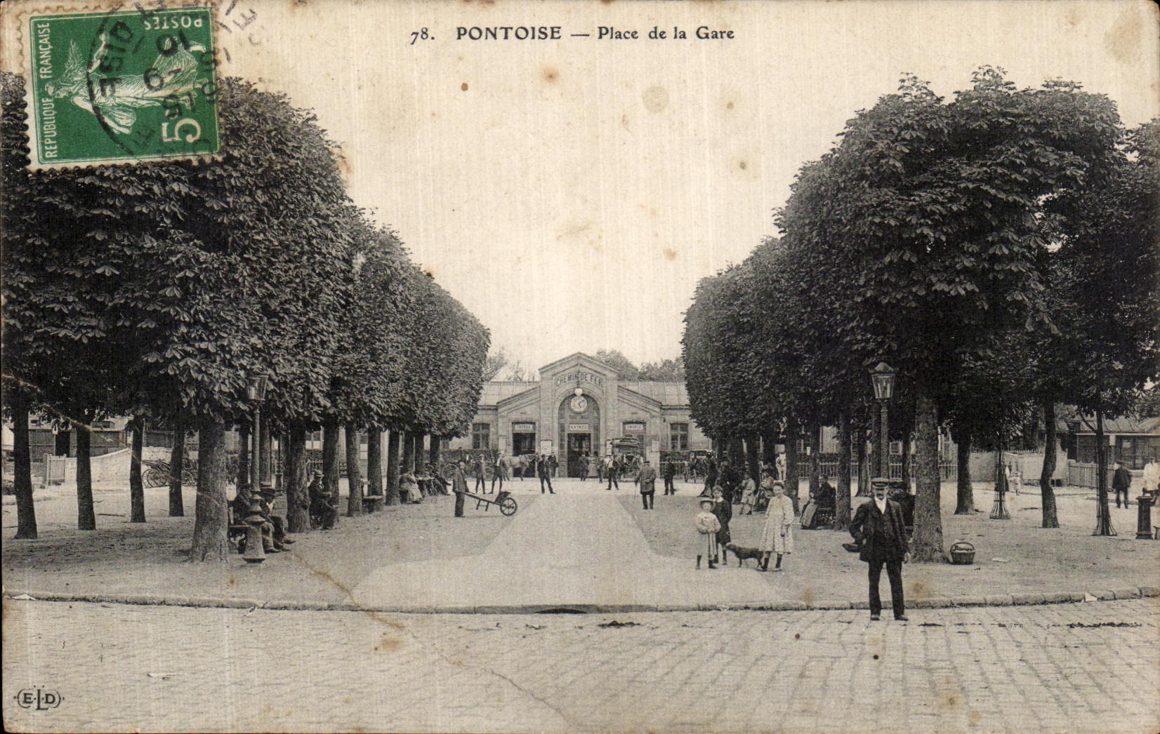 La POSTAL Pontoise de la VENDIMIA pone la estacion